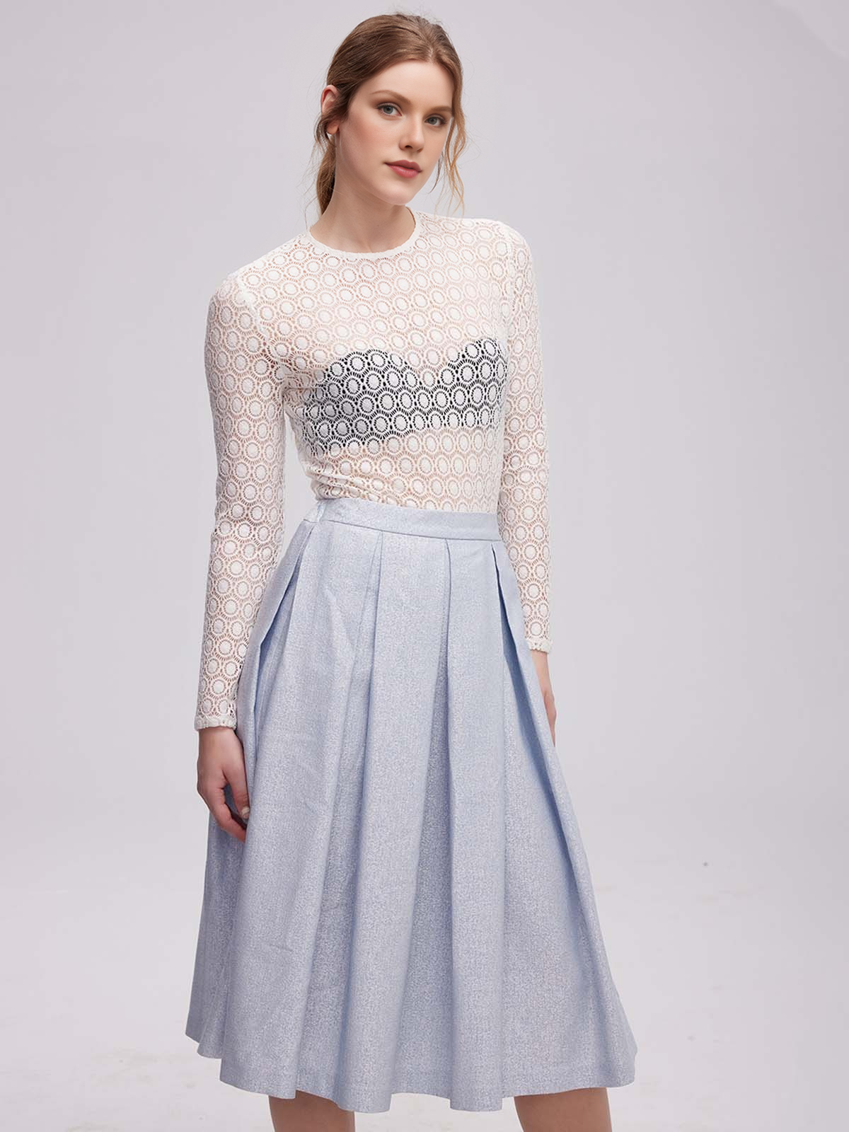 Modernes Dirndl in Blau
