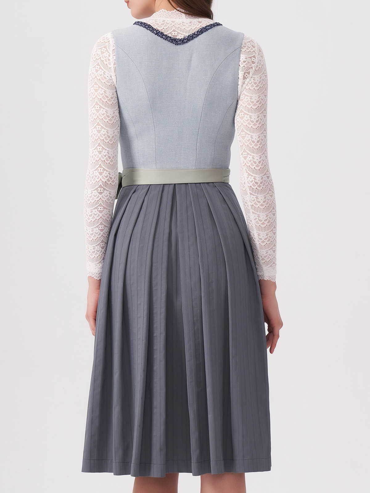 Modernes Dirndl in Blau