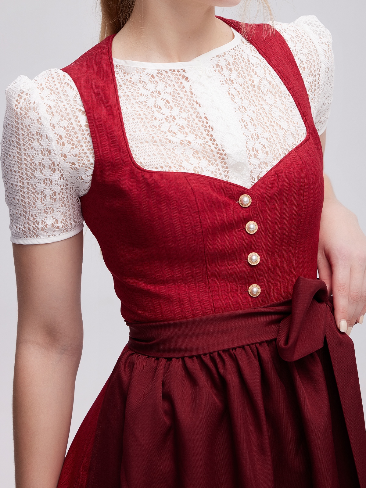 Moderner Dirndl-Rock in Rot
