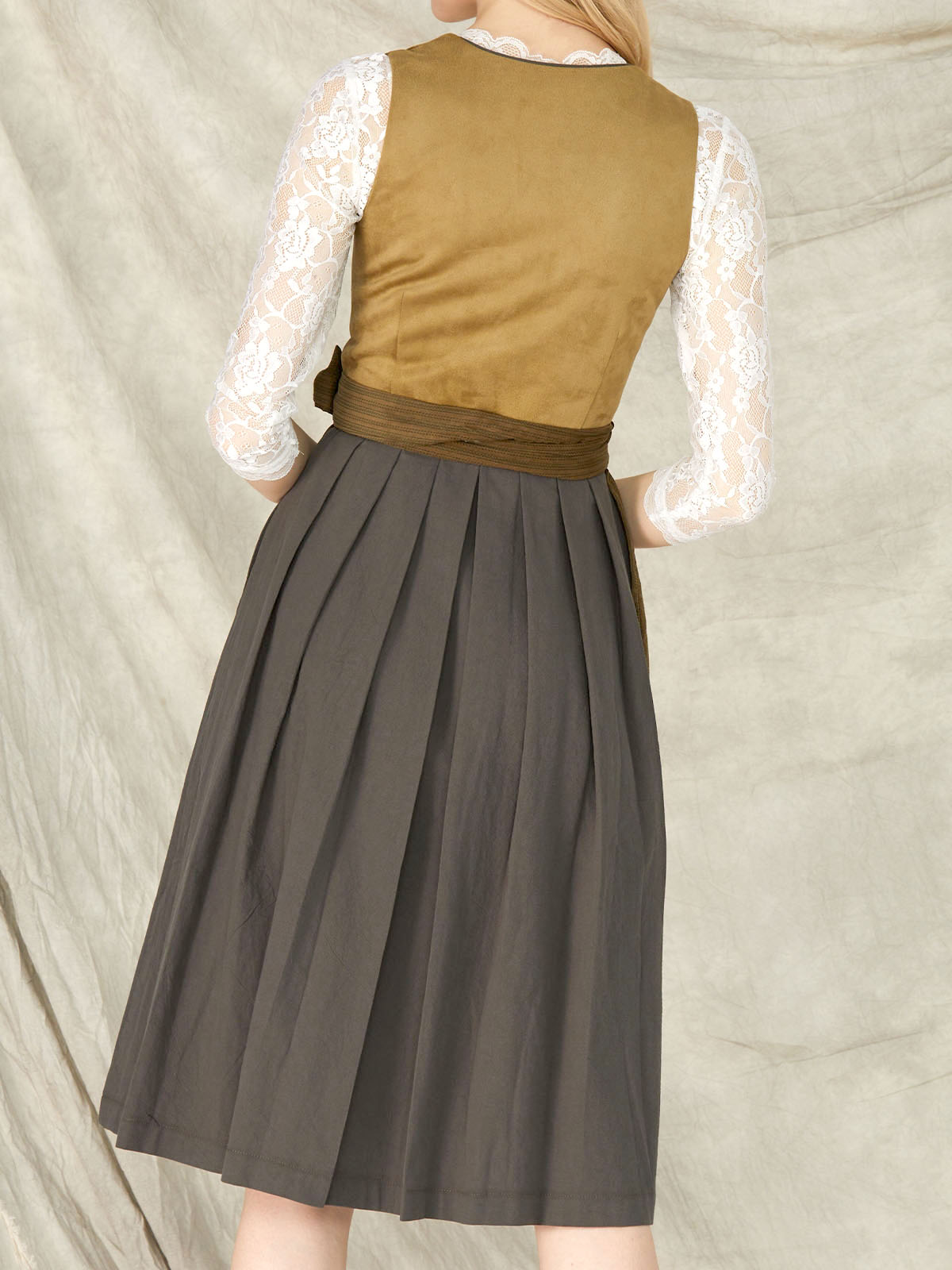 Dirndl in Grün