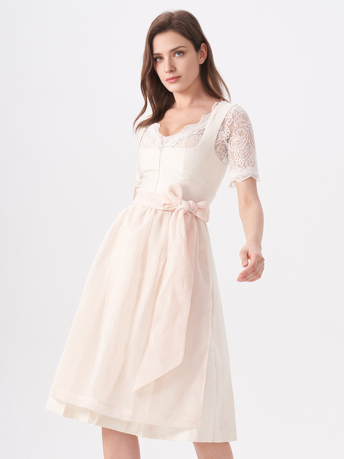 Dirndl Lindgrün in eleganter Ausführung