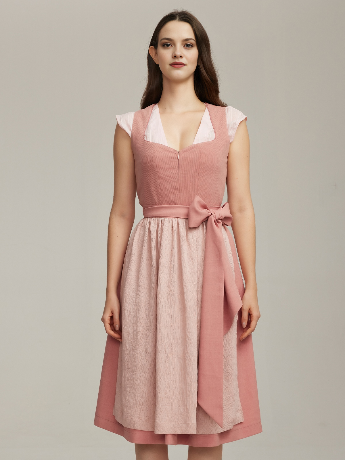 Dirndl in Rosa – feminin und stilvoll