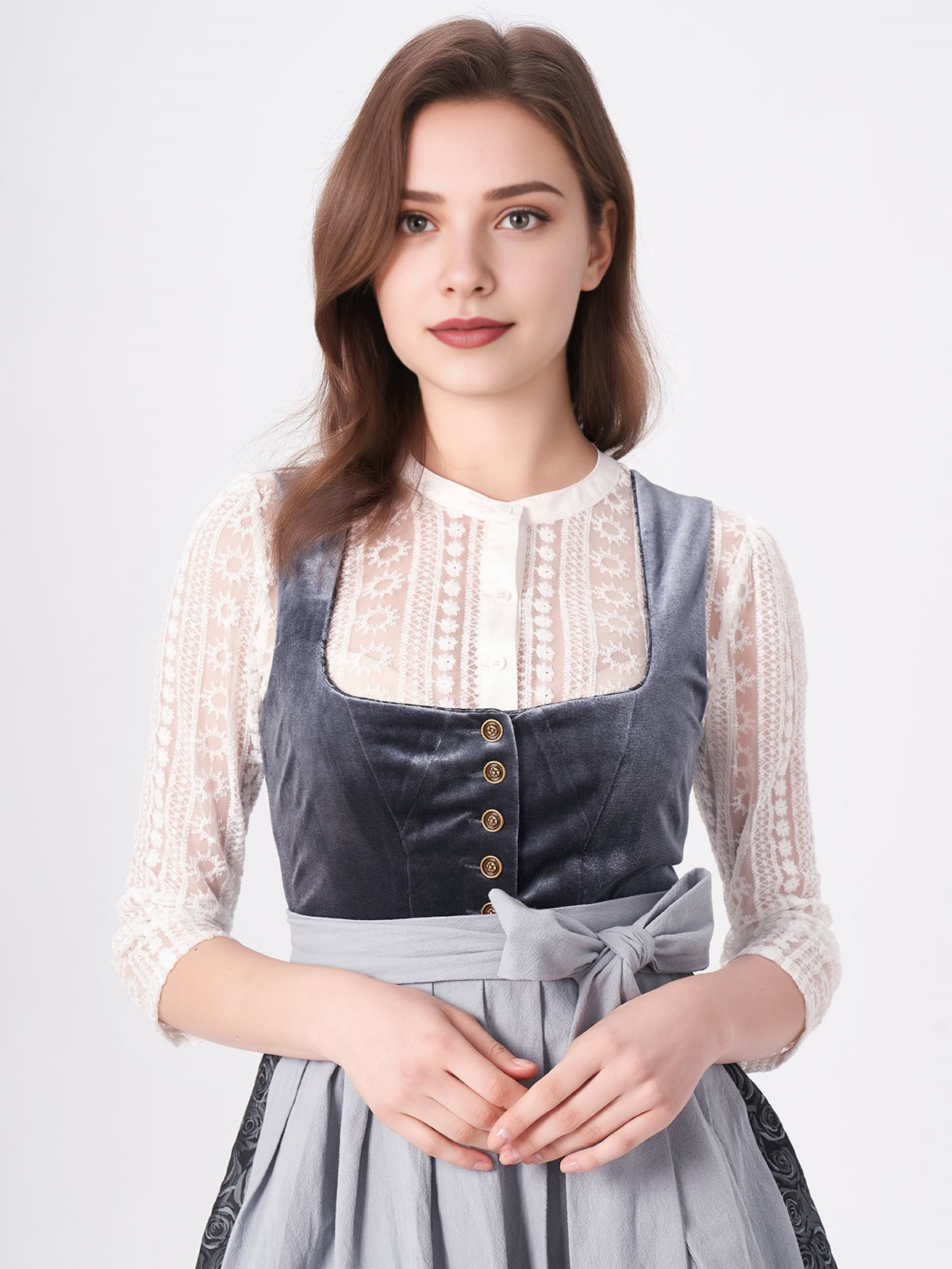 Dirndl in Blau mit floralen Details