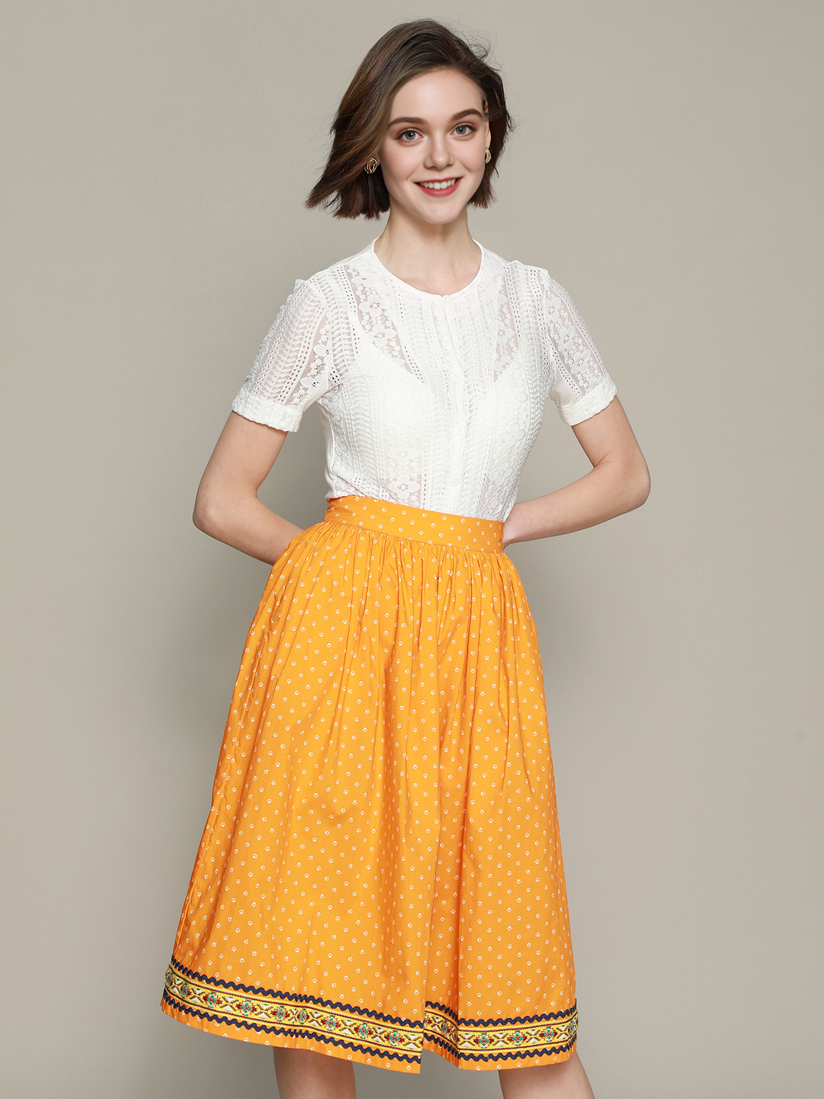 Dirndl Jeansblau – Tradition und Modernität vereint
