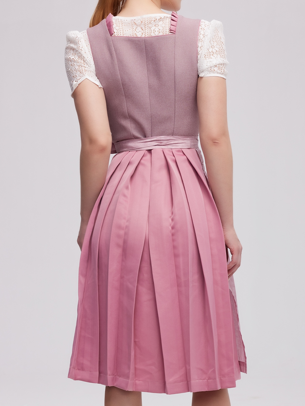 Modernes lila Dirndl