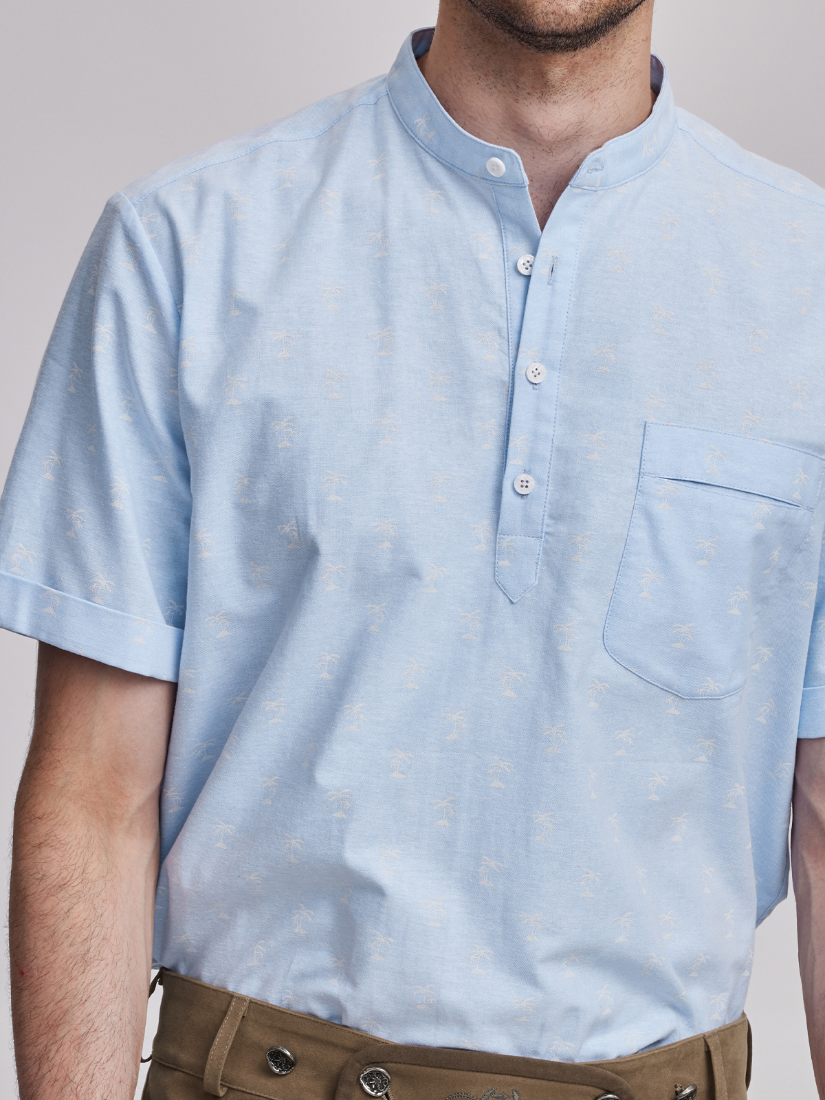 Modernes Dirndl in Blau