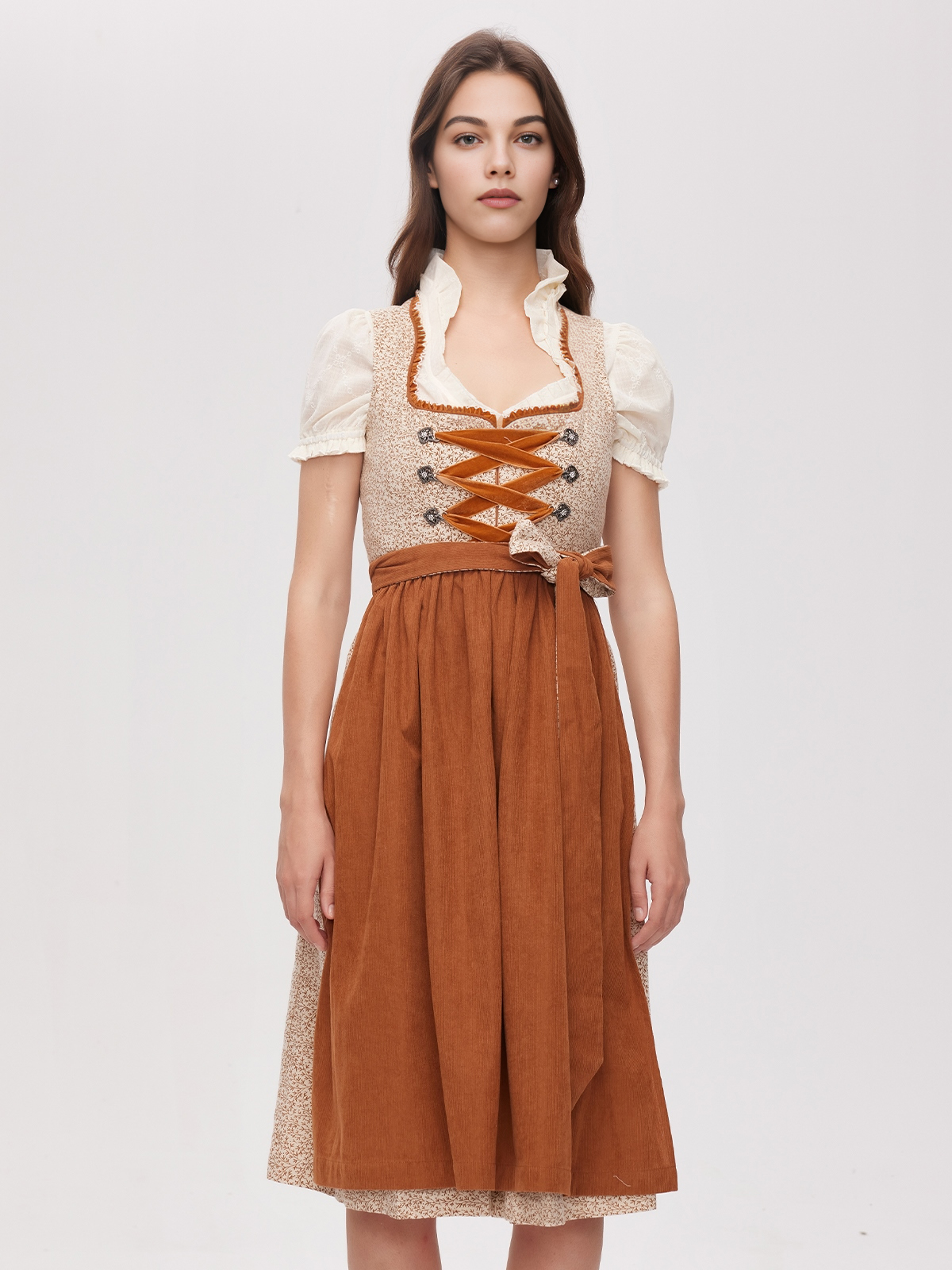 Olivgrünes Dirndl mit rustikalem Charme