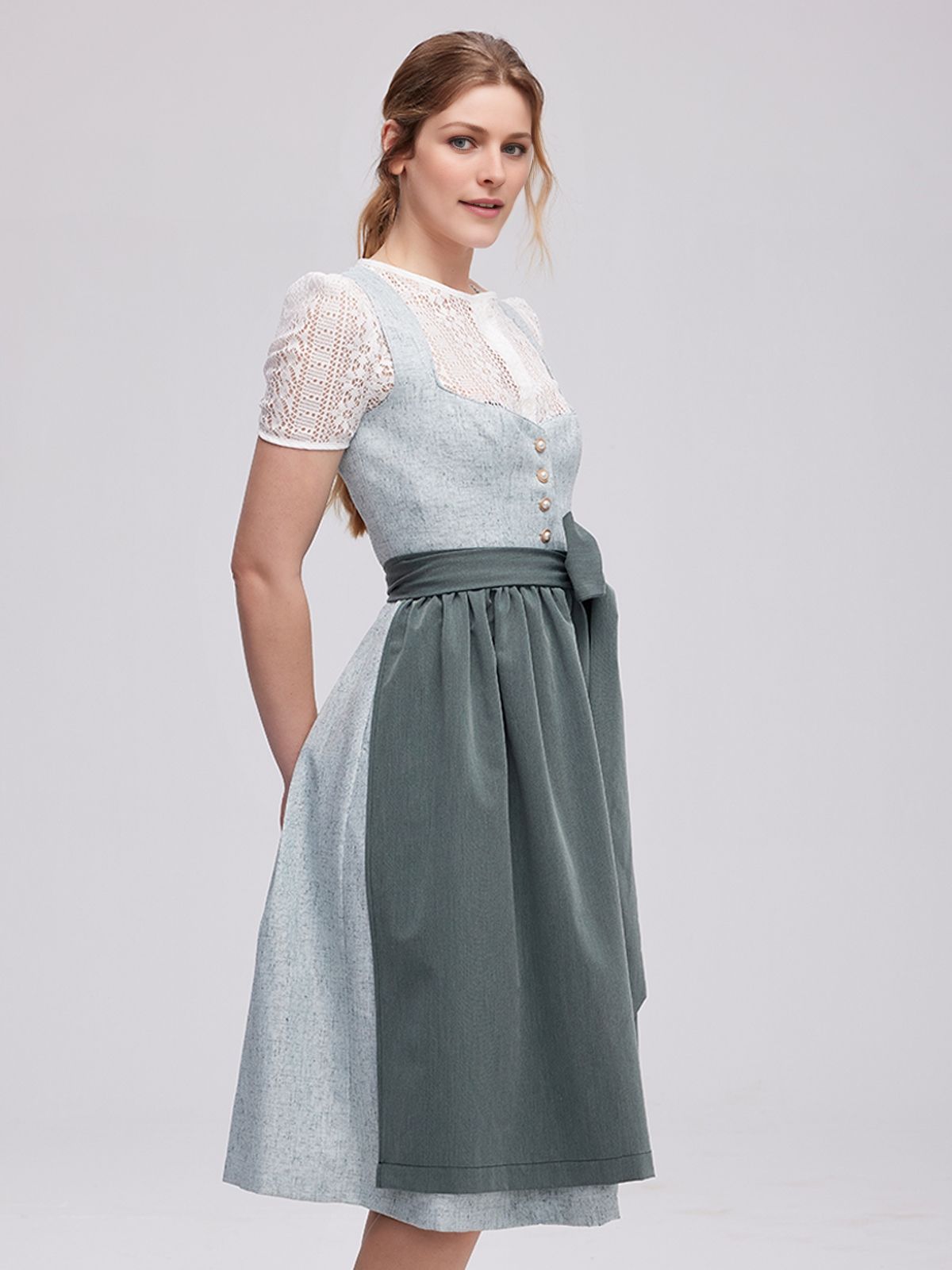 Edelheiss Dirndl in Grün – zeitlos & elegant