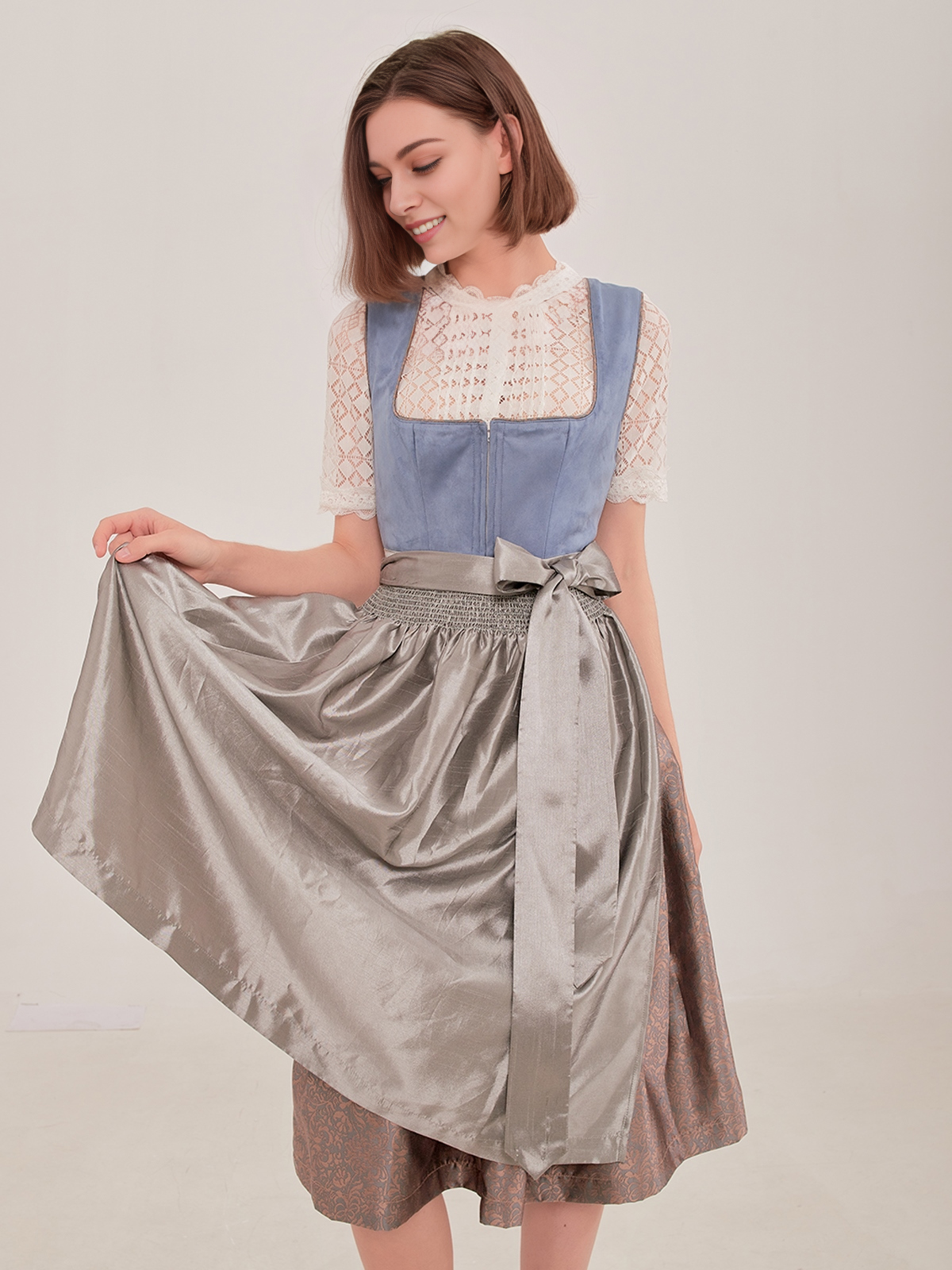 Spitzenbody Grün mit Dirndl